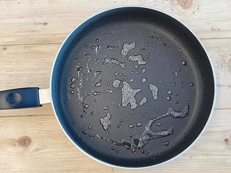 Step 19 – <p>રાઈને તડતડવા દો.</p>