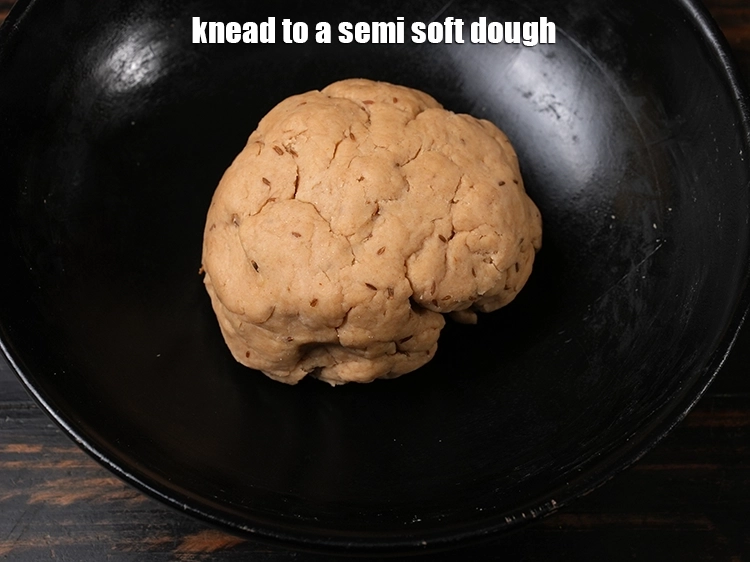 Step 11 – <p>અડધી નરમ કણક ભેળવી લો.</p>