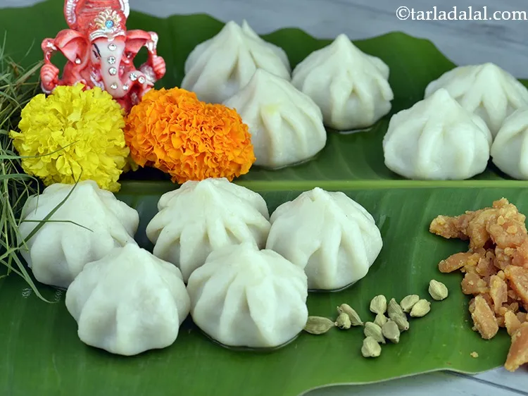 Step 24 – <p>પગલું 12 ફરી કરીને બાકી 5 મોદક વાપો.</p>