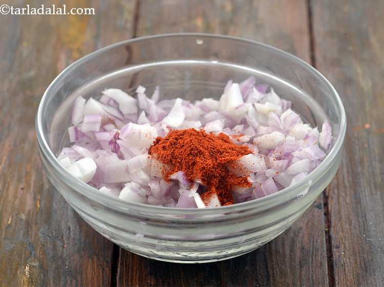 Step 10 – <p>મસાલા માટે મરચાંનો પાવડર ઉમેરો.</p>