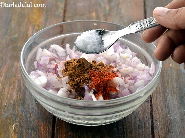 Step 12 – <p>છેલ્લે, સ્વાદ પ્રમાણે મીઠું ઉમેરો.</p>