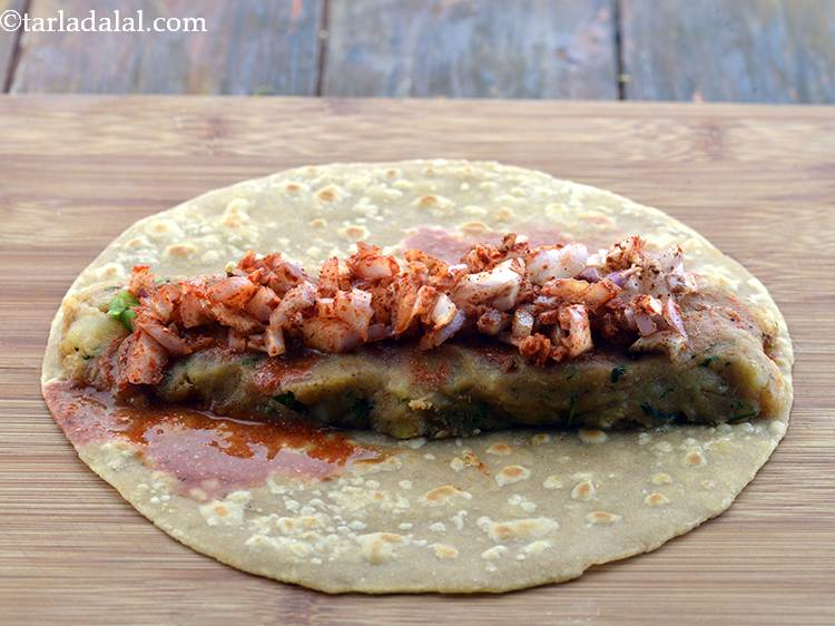 Step 27 – <p>ડુંગળી મસાલાનું મિશ્રણ ઉમેરો.</p>