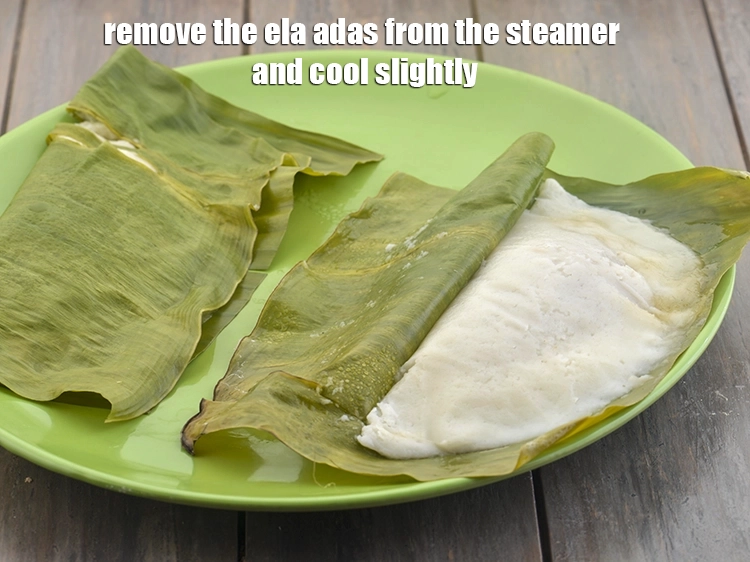 Step 16 – <p>હવે સ્ટીમરમાંથી ઍલા અડાને કાઢીને થોડા ઠંડા થવા દો.</p>