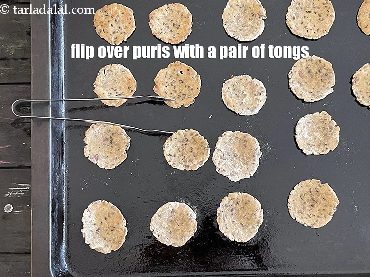 Step 18 – <p>ઉપર ફ્લિપ કરો.</p>