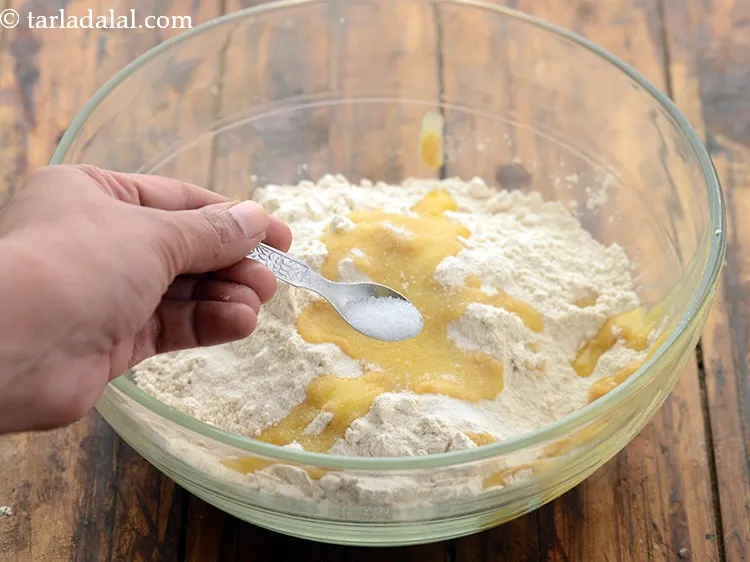 Step 3 – <p>સ્વાદ પ્રમાણે મીઠું ઉમેરો.</p>