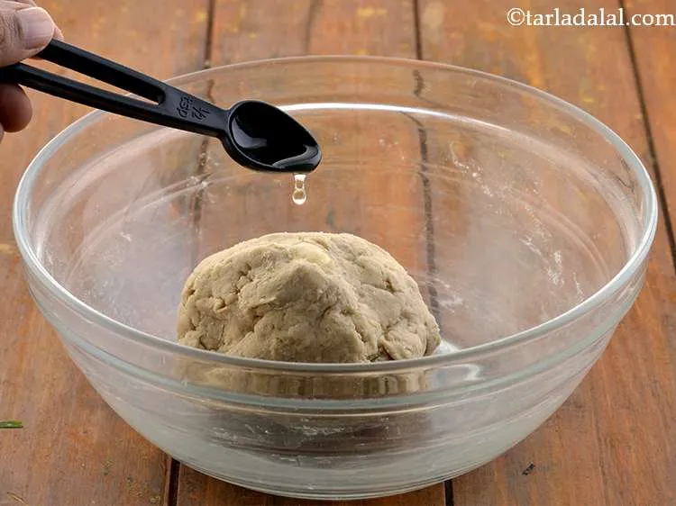 Step 5 – <p>થોડું ઘી ઉમેરો.</p>