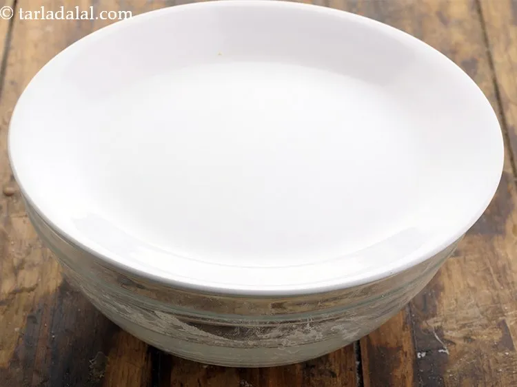 Step 7 – <p>ગૂંથેલા લોટને બાજુ પર રાખો.</p>