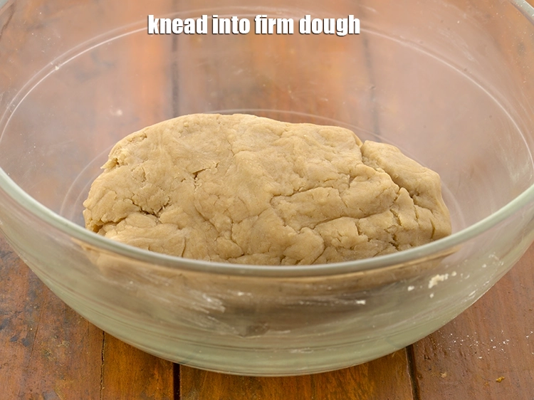 Step 6 – <p>કઠણ કણક ભેળવી દો.</p>