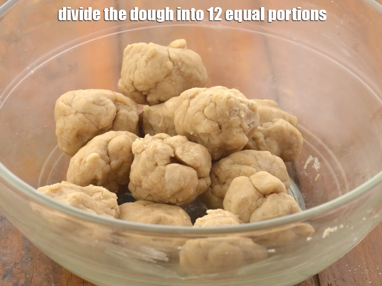 Step 8 – <p style="margin-left:0px;">લોટને 12 સમાન ભાગોમાં વિભાજીત કરો.</p>