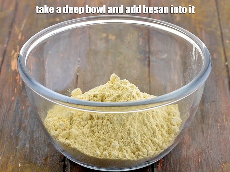 Step 1 – <p><strong>બુંદી</strong> માટે બેટર બનાવવા માટે, એક ઊંડો બાઉલ લો અને તેમાં <span style="background-color:rgb(255,255,255);color:rgb(0,0,0);">1 1/2 કપ …