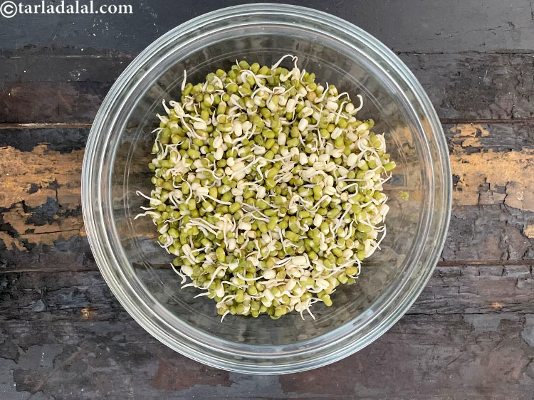 Step 22 – <p>સ્પ્રાઉટ્સ રાંધવા જોઈએ, પણ તેમની ક્રન્ચી જાળવી રાખવી જોઈએ.</p>