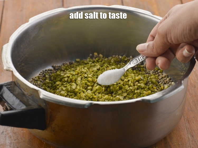 Step 11 – <p><a href="https://www.tarladalal.com/glossary-salt-namak-table-salt-gujarati-418i"><u>મીઠું (salt) </u></a><span style="background-color:rgb(255,255,255);color:rgb(0,0,0);">સ્વાદ માટે, સ્વાસ્થ્ય માટે પ્રતિબંધિત મીઠું ઉમેરો.</span></p>