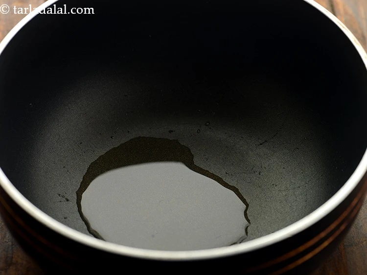 Step 24 – <p>પાલક મેથી ના મુઠિયા | ગુજરાતી પાલક મેથી મુઠિયા | ભારતીય પાલક અને મેથીના ડમ્પલિંગ …