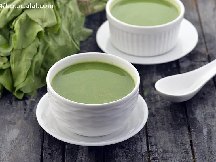 Step 17 – <p><strong>લો કેલરી પાલક સૂપ | લો કેલરી હેલ્ધી પાલક સૂપ</strong> ગરમાગરમ પીરસો.</p>