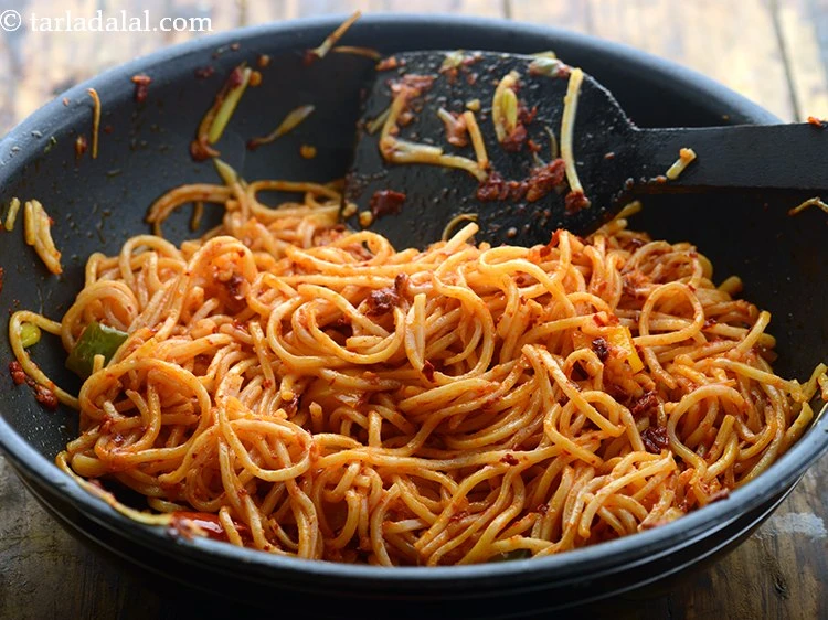 Step 13 – <p>થોડી સેકન્ડ માટે ઊંચી આંચ પર સાંતળો.</p>