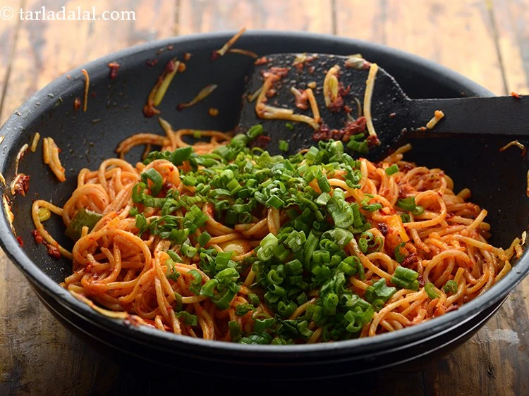 Step 14 – <p><strong>ચીલી ગાર્લિક નુડલ્સ રેસીપી | ચાઈનીઝ ચીલી ગાર્લિક નુડલ્સ | ઈન્ડો-ચાઈનીઝ ચિલી ગાર્લિક નૂડલ્સ | …