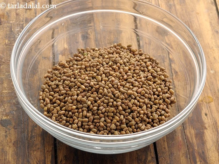 Step 2 – <p>એક ઊંડા બાઉલમાં લગભગ 1 કપ મઠ લો.</p>