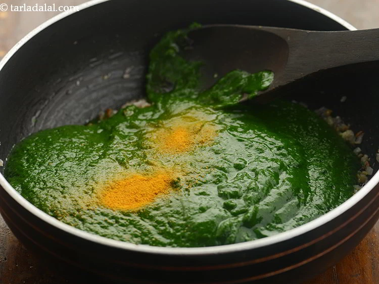 Step 24 – <p>હળદર પાવડર ઉમેરો.</p>