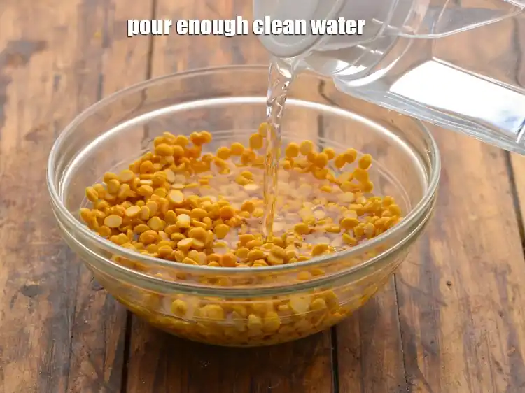 Step 3 – <p>પૂરતું સ્વચ્છ પાણી રેડો.</p>