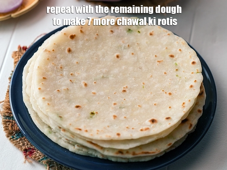 स्टेप 20 – <p>७ और <strong>चावल की रोटी | नरम चावल के आटे …