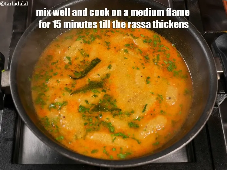 स्टेप 26 – <p>अच्छी तरह मिलाएँ और मध्यम आँच पर&nbsp;<span style="background-color:white;color:black;">१५</span> मिनट तक …