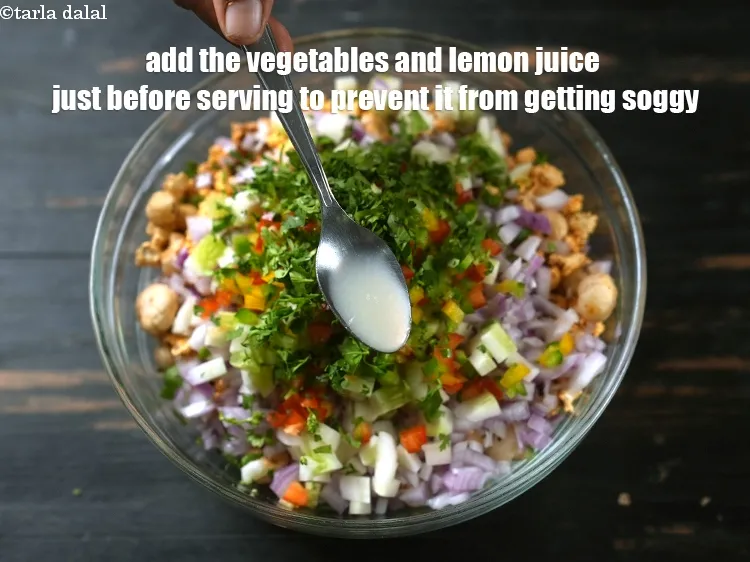 स्टेप 28 – <p>इसे गीला होने से बचाने के लिए परोसने से ठीक …