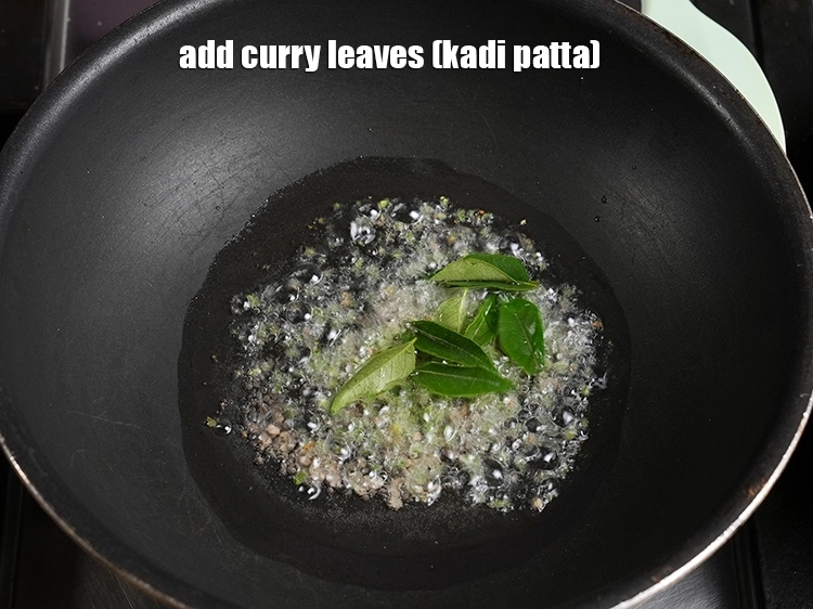 स्टेप 12 – <p><span style="background-color:rgb(255,255,255);color:rgb(0,0,0);">7 to 8 </span><a href="https://www.tarladalal.in/glossary-curry-leaves-kadi-patta-kadipatta-hindi-388i"><u>करी पत्ते (curry leaves)</u></a><span style="background-color:rgb(255,255,255);color:rgb(0,0,0);"> …