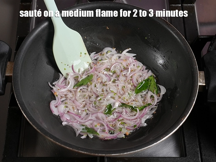 स्टेप 14 – <p><span style="background-color:rgb(255,255,255);color:rgb(0,0,0);">मध्यम आंच पर बीच-बीच में हिलाते हुए २ से …