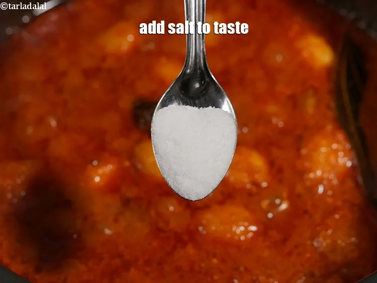 स्टेप 29 – <p>&nbsp;स्वादानुसार&nbsp;<a href="https://www.tarladalal.com/glossary-salt-namak-table-salt-418i">नमक</a>&nbsp;डालें।</p>