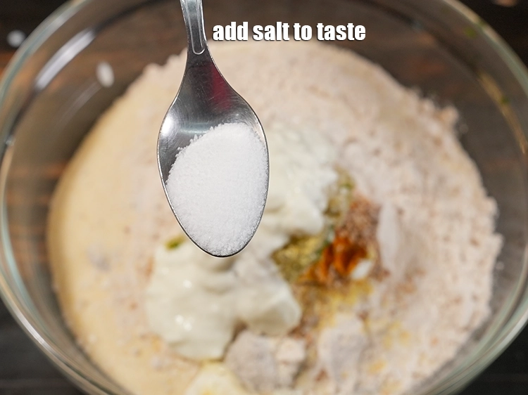 स्टेप 17 – <p><a href="https://www.tarladalal.com/glossary-salt-namak-table-salt-hindi-418i"><u>नमक (salt) </u></a><span style="background-color:rgb(255,255,255);color:rgb(0,0,0);">, स्वादअनुसार डालें।</span></p>