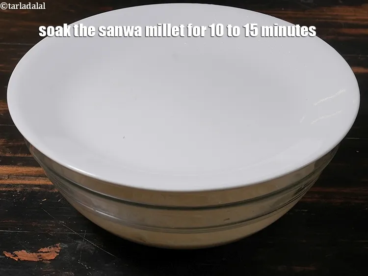 स्टेप 5 – <p>सामा&nbsp;को 10 से 15 मिनट तक भिगोकर रखें।</p>