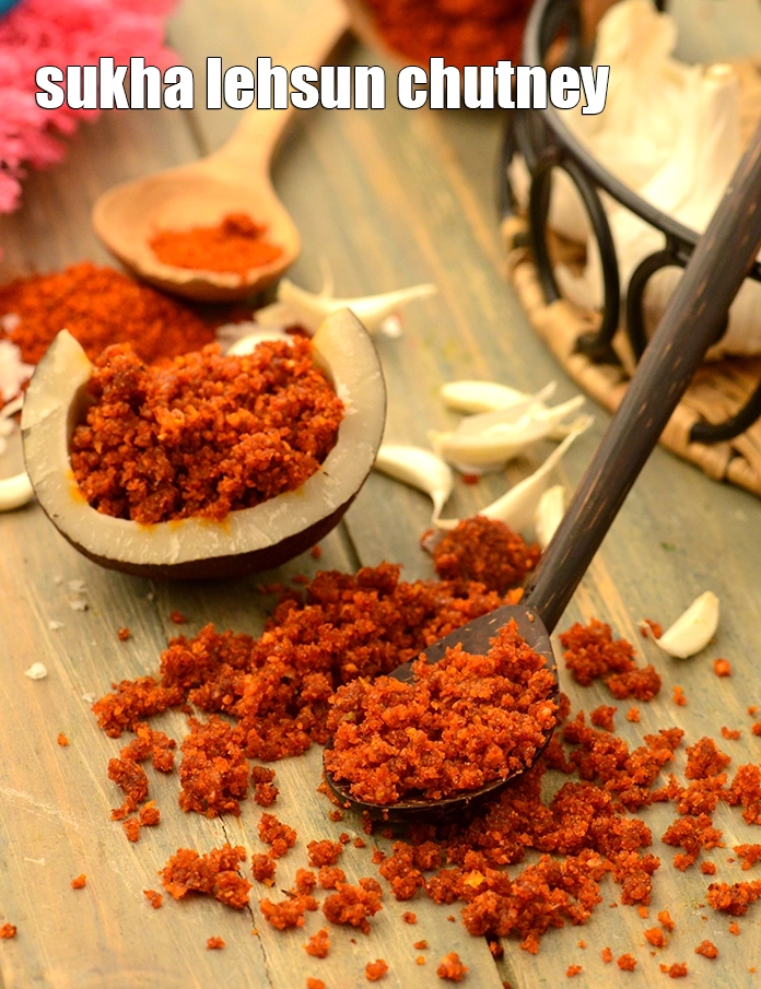 स्टेप 18 – <p><a href="https://www.tarladalal.com/dry-garlic-chutney-hindi-2860r"><strong><u>वड़ा पाव</u></strong></a> के ऊपर सूखी लहसुन की चटनी छिड़कें …