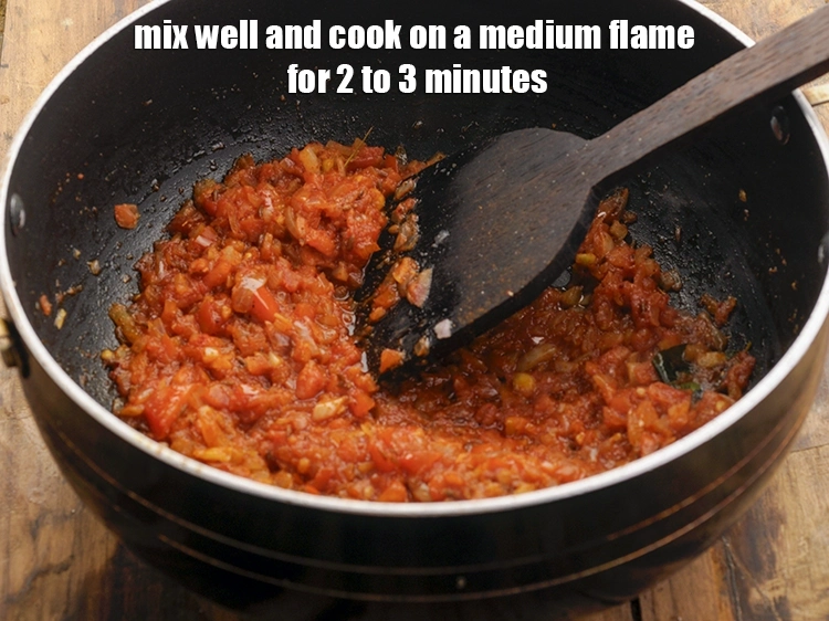 स्टेप 27 – <p><span style="background-color:rgb(255,255,255);color:rgb(0,0,0);">अच्छी तरह मिलाएं और मध्यम आंच पर २ से …