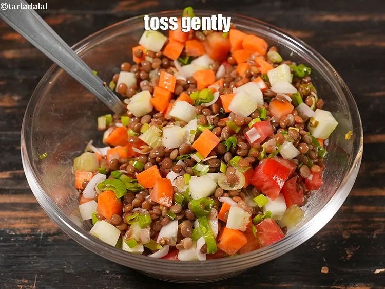 स्टेप 25 – <p><span style="background-color:rgb(255,255,255);color:rgb(0,0,0);">धीरे से मिलाएँ।</span></p>