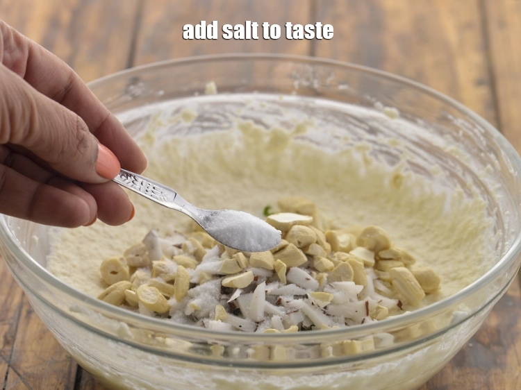 स्टेप 16 – <p><a href="https://www.tarladalal.com/glossary-salt-namak-table-salt-hindi-418i"><u>नमक (salt) </u></a><span style="background-color:rgb(255,255,255);color:rgb(0,0,0);">स्वादअनुसार</span> डालें।</p>