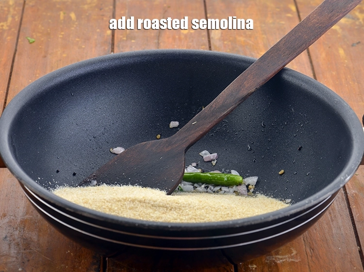 स्टेप 10 – <p>अब, भुने हुए <a href="https://www.tarladalal.com/glossary-semolina-sooji-rava-rawa-hindi-603i"><u>सूजी (rava / sooji)</u></a> को कढ़ाही …