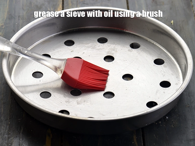 स्टेप 17 – <p><strong>गोभी जवार मुठिया</strong> को स्टीम करने के लिए | <strong>गुजराती …