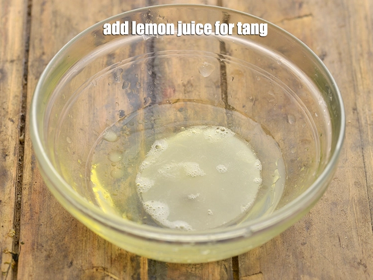 स्टेप 5 – <p>चटपटेपन के लिए <span style="background-color:rgb(255,255,255);color:rgb(0,0,0);">1/2 टेबल-स्पून </span><a href="https://www.tarladalal.com/glossary-lemon-nimbu-hindi-428i#ing_2754"><u>नींबू का रस …