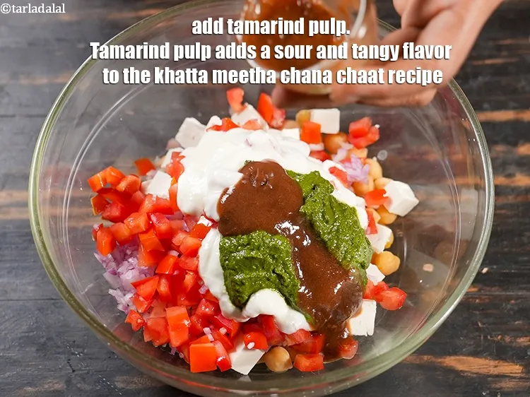 स्टेप 10 – <p>१ टेबल-स्पून&nbsp;<a href="">इमली का गूदा</a>&nbsp;डालें&nbsp;। इमली का गूदा खट्टा मीठा …