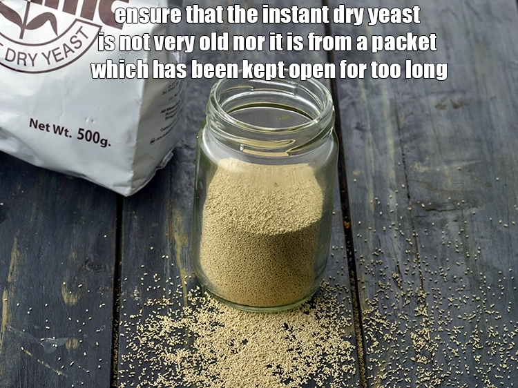 स्टेप 38 – <p>सुनिश्चित करें कि <a href="https://www.tarladalal.com/glossary-dry-yeast-sukha-khamir-hindi-657i#ing_2845"><u>इंस्टेंट सूखा खमीर</u></a> बहुत पुराना नहीं …