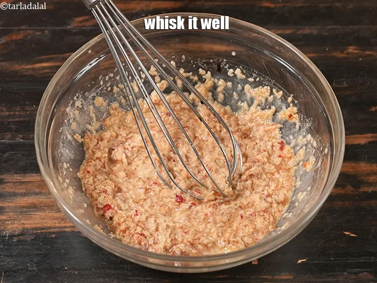 स्टेप 16 – <p>इसे अच्छी तरह से फेंटें।</p>