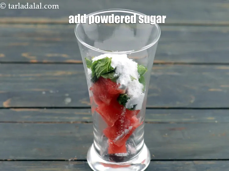 स्टेप 6 – <p>१ १/२ टेबल-स्पून&nbsp;<a href="">पिसी हुई चीनी</a>&nbsp;डालें।</p>