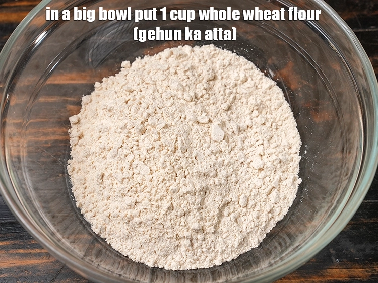 स्टेप 2 – <p><strong>केला अखरोट पैनकेक बनाने के लिए | भारतीय स्टाइल अंडा …