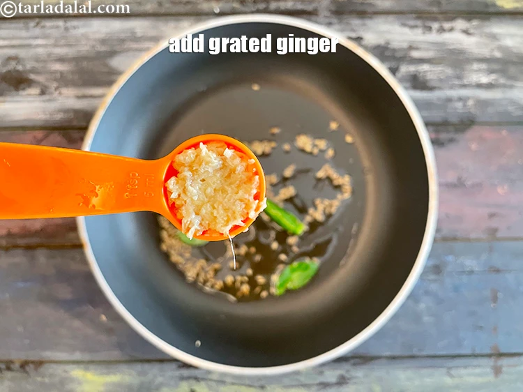 स्टेप 13 – <p><span style="background-color:rgb(255,255,255);color:rgb(0,0,0);">1 टी-स्पून </span><a href="https://www.tarladalal.com/glossary-ginger-adrak-hindi-453i#ing_2408"><u>कसा हुआ अदरक (grated ginger, adrak)</u></a> …