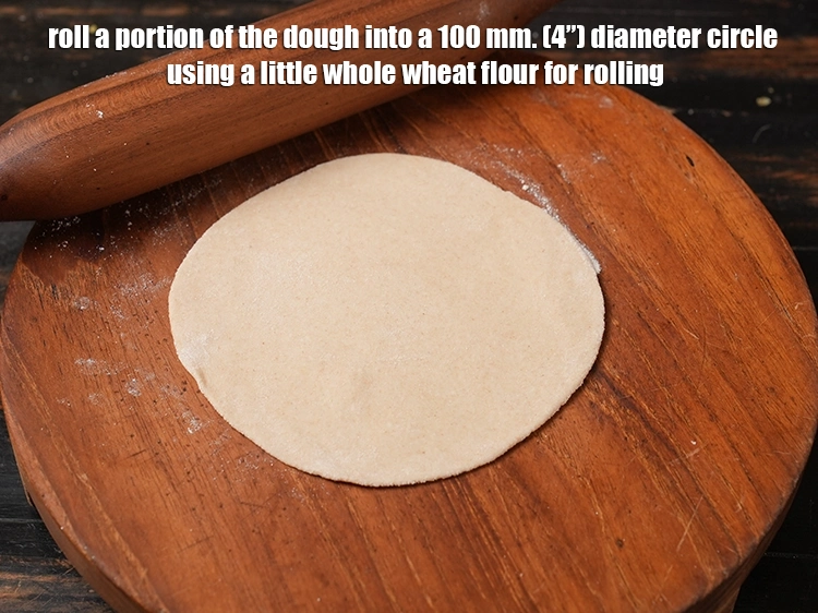 स्टेप 45 – <p>आटे के एक भाग को 100 मिमी. (4”) व्यास के …