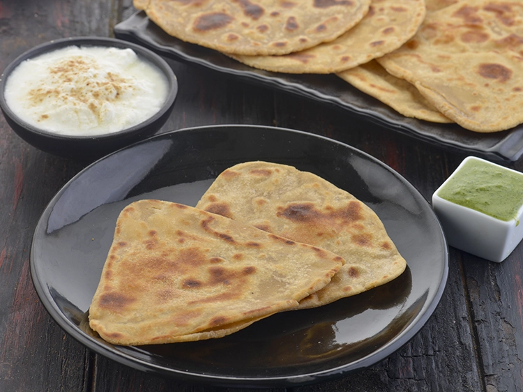 स्टेप 50 – <p><span style="background-color:rgb(255,255,255);color:rgb(0,0,0);">आप सब्ज़ी और करी के साथ </span><strong>सादे पराठे</strong><span style="background-color:rgb(255,255,255);color:rgb(0,0,0);"> …