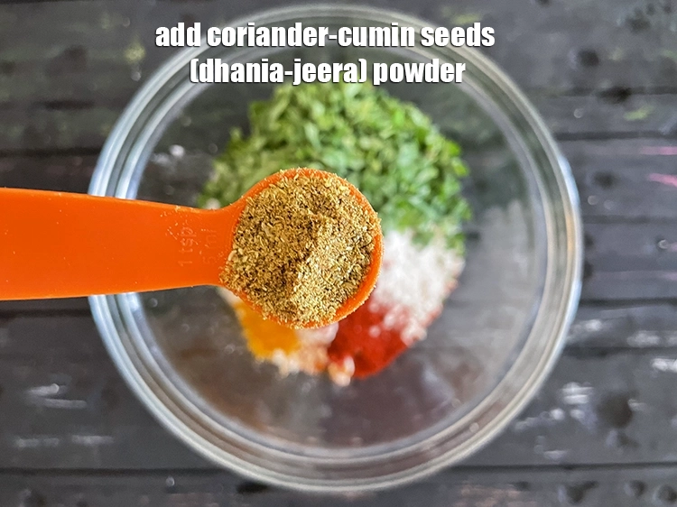 स्टेप 7 – <p><span style="background-color:rgb(255,255,255);color:rgb(0,0,0);">1 टी-स्पून </span><a href="https://www.tarladalal.com/glossary-coriander-cumin-seeds-powder-dhania-jeera-powder-hindi-375i"><u>धनिया-जीरा पाउडर (coriander-cumin seeds powder )</u></a> …