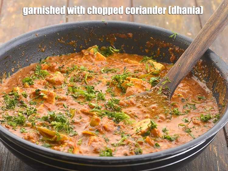 स्टेप 41 – <p><span style="background-color:rgb(255,255,255);color:rgb(0,0,0);">1 टेबल-स्पून </span><a href="https://www.tarladalal.com/glossary-coriander-dhania-kothmir-hindi-369i#ing_2365"><u>कटा हुआ हरा धनिया (chopped coriander)</u></a> …