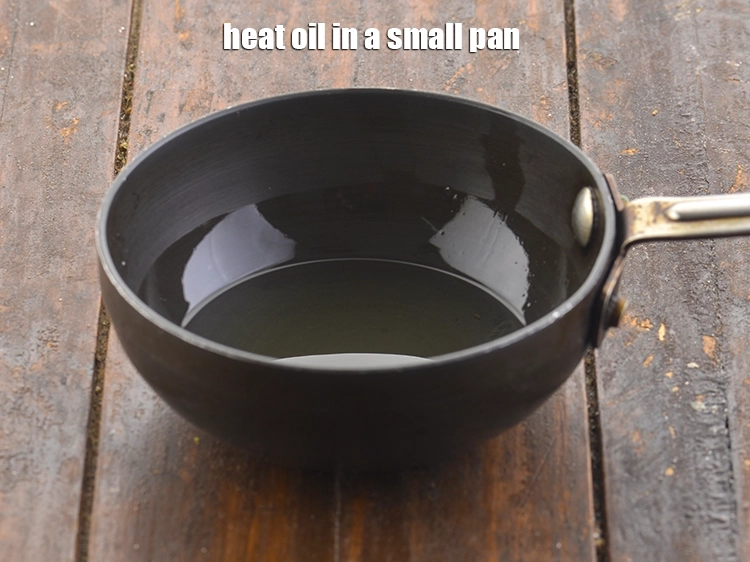 स्टेप 5 – <p>अब, <strong>कुट्टू के डोसा</strong> के घोल को स्वादिष्ट बनाना के …