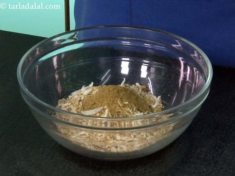 स्टेप 23 – <p><span style="background-color:rgb(255,255,255);color:rgb(0,0,0);">1/2 टेबल-स्पून </span><a href="https://www.tarladalal.com/glossary-cumin-seeds-jeera-zeera-hindi-381i#ing_3325"><u>ज़ीरा पाउडर (cumin seeds (jeera) powder …